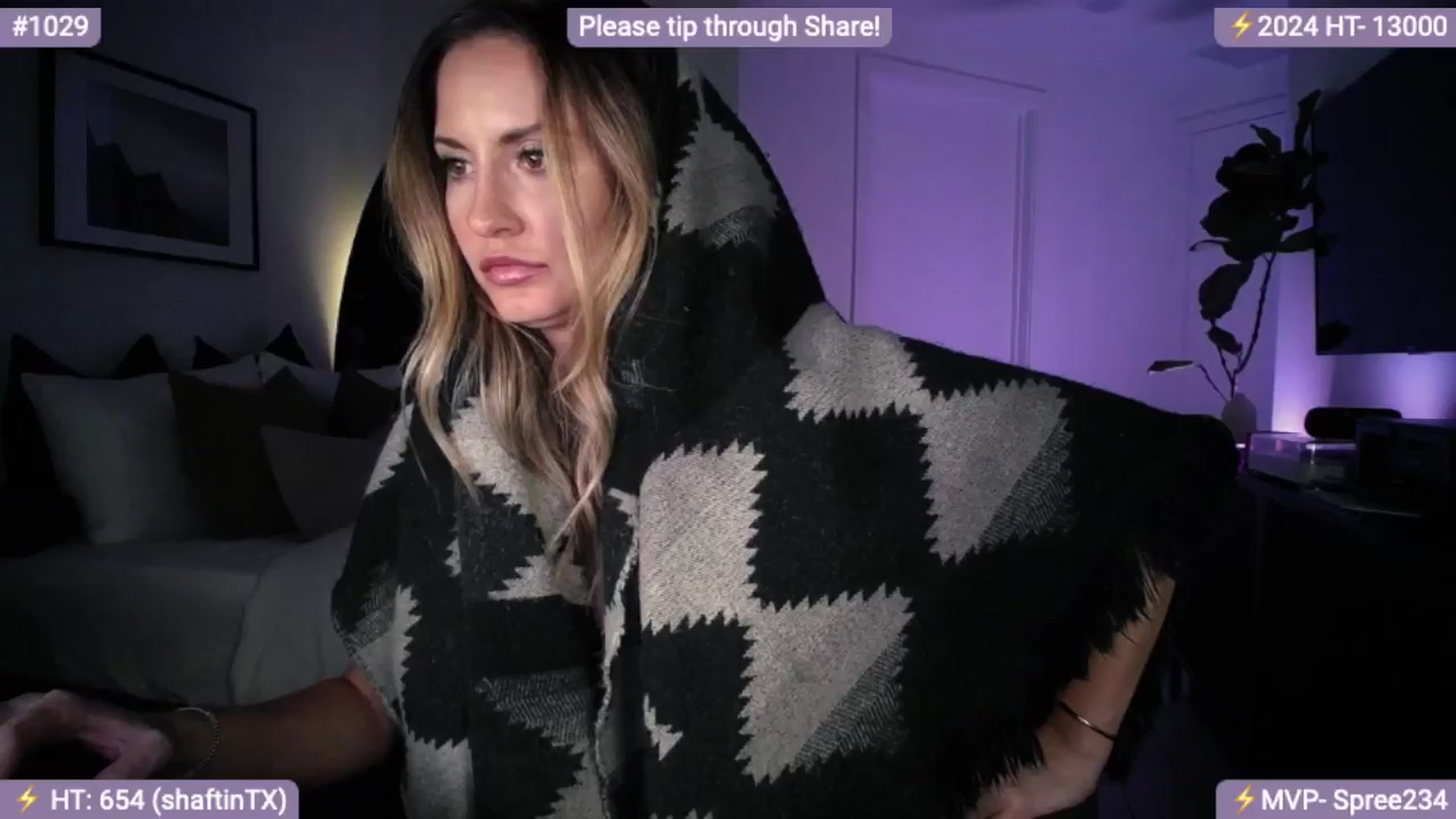 Gallery image thumbnail from AlanaWylde's myfreecams stream on, 03/30/2024, 08:12 image 15 of 20