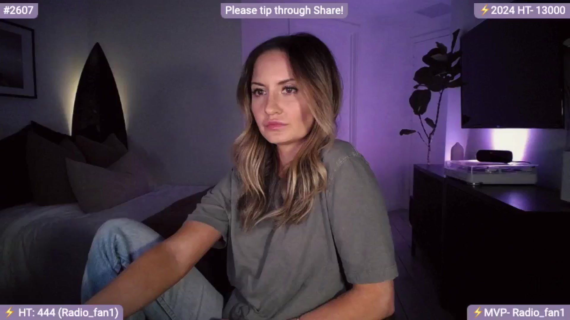 Gallery image thumbnail from AlanaWylde's myfreecams stream on, 04/25/2024, 07:06 image 5 of 20
