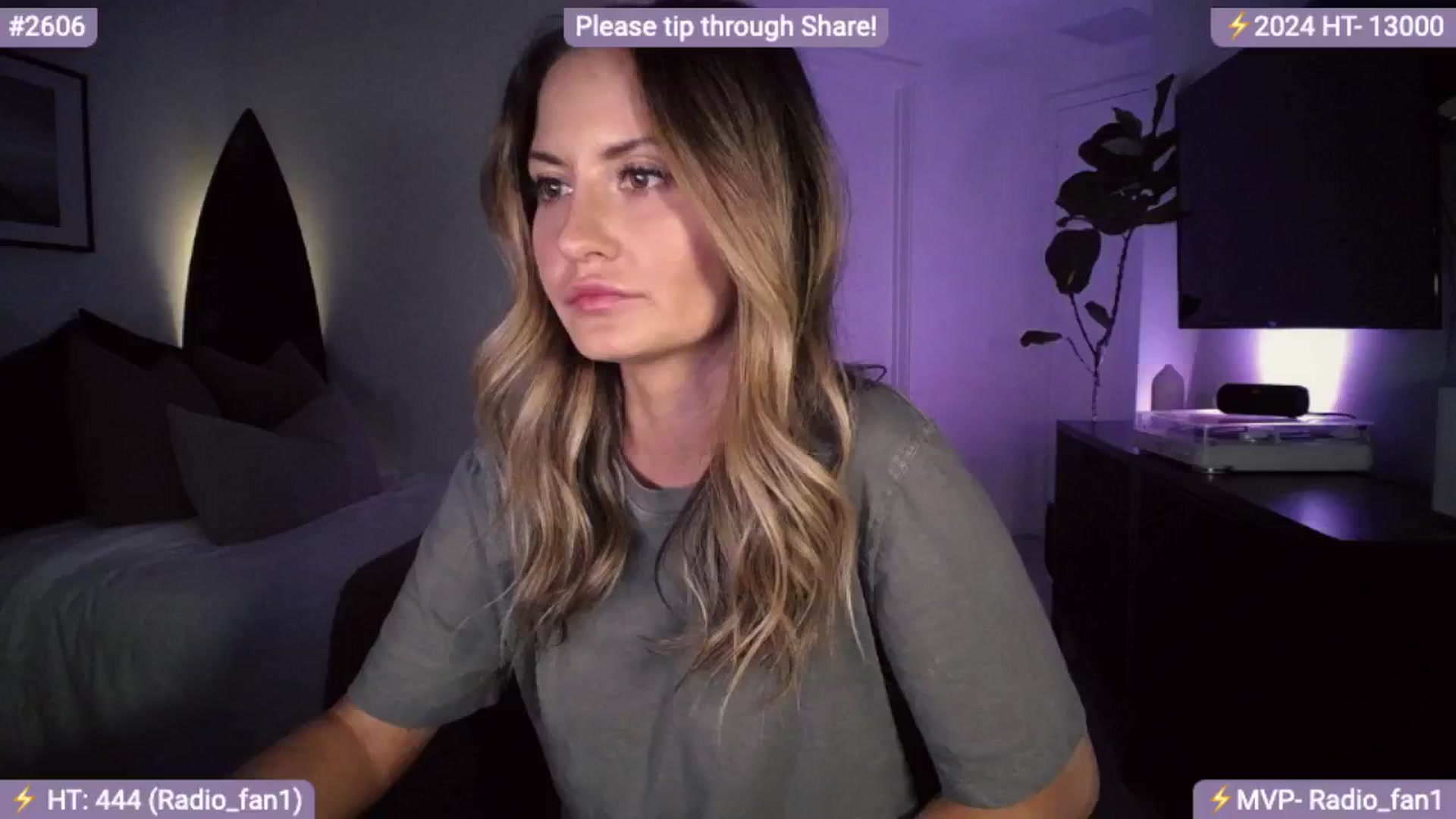 Gallery image thumbnail from AlanaWylde's myfreecams stream on, 04/25/2024, 07:06 image 18 of 20