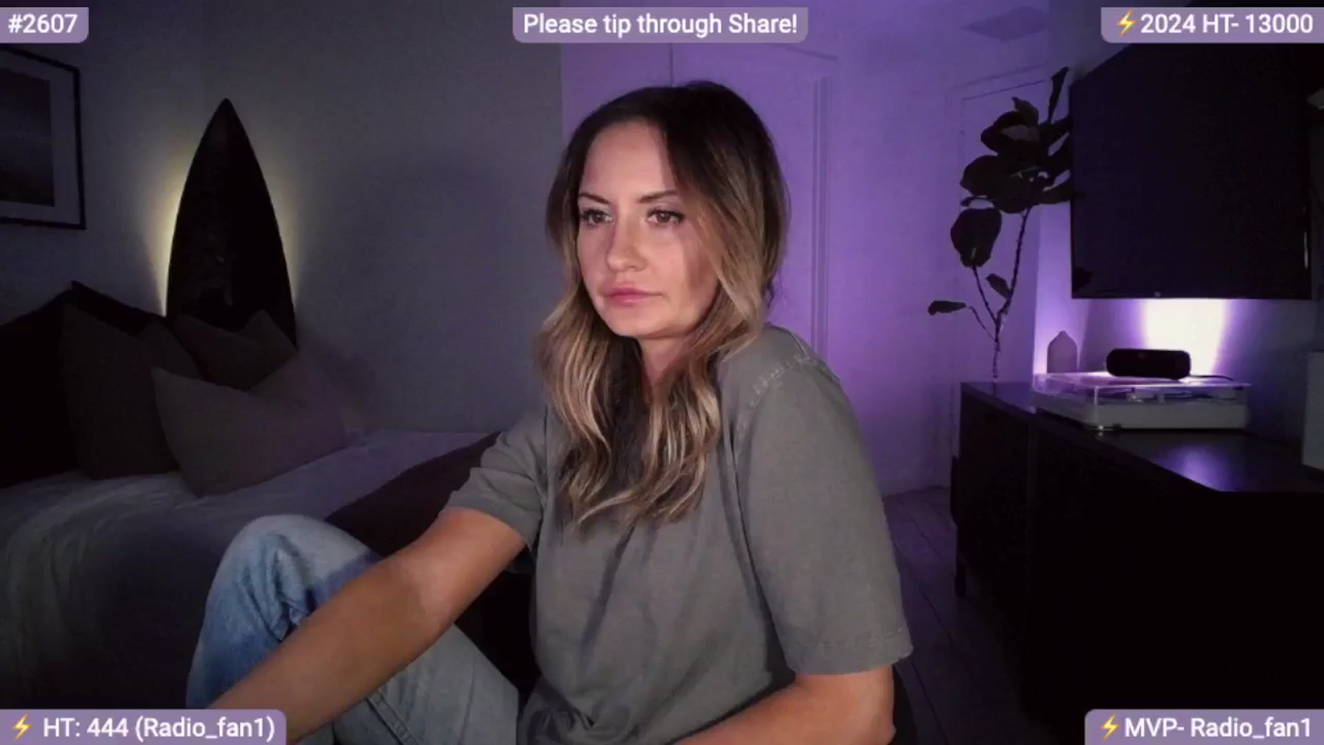 Gallery image thumbnail from AlanaWylde's myfreecams stream on, 04/25/2024, 07:06 image 7 of 20