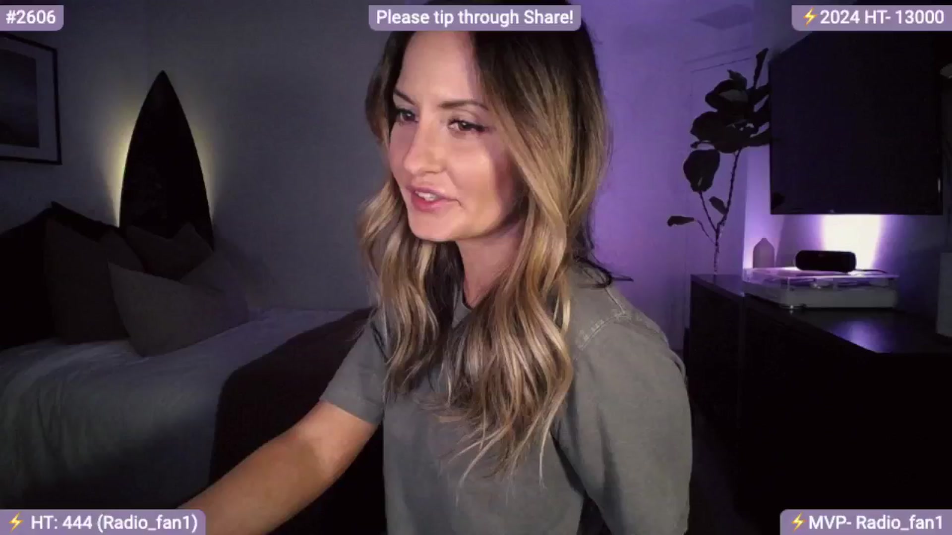 Gallery image thumbnail from AlanaWylde's myfreecams stream on, 04/25/2024, 07:06 image 20 of 20