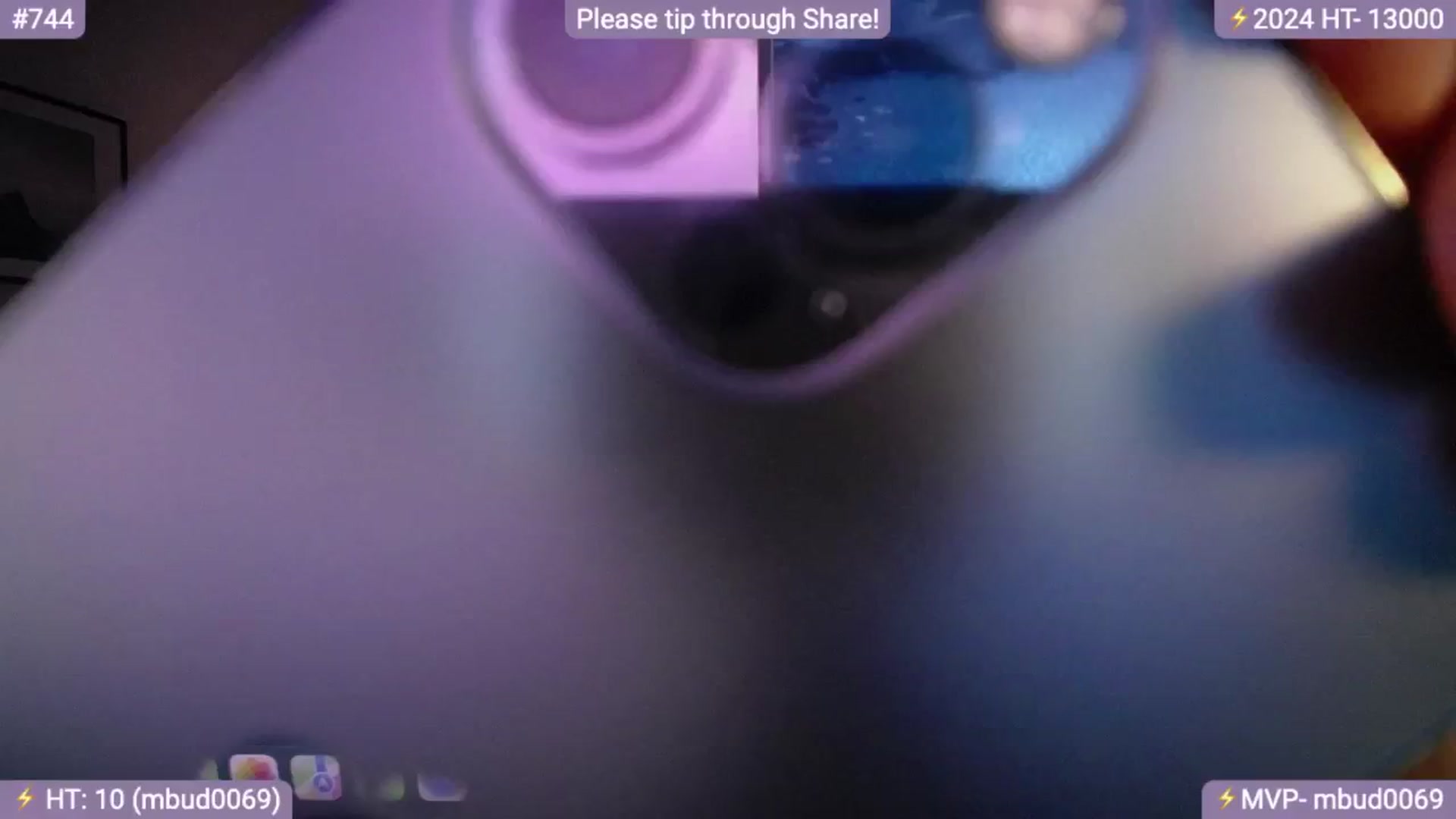 Gallery image thumbnail from AlanaWylde's myfreecams stream on, 05/03/2024, 06:30 image 14 of 20