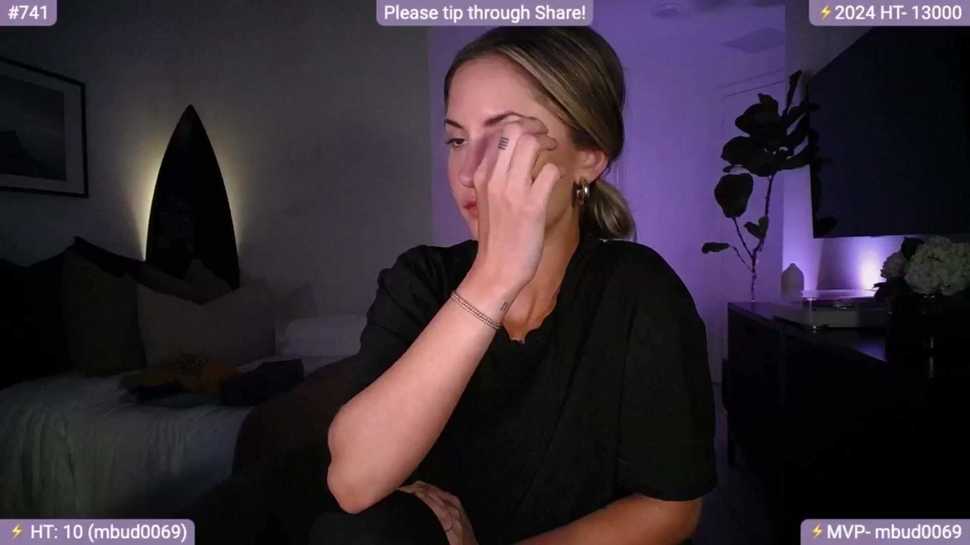 Gallery image thumbnail from AlanaWylde's myfreecams stream on, 05/03/2024, 06:30 image 5 of 20