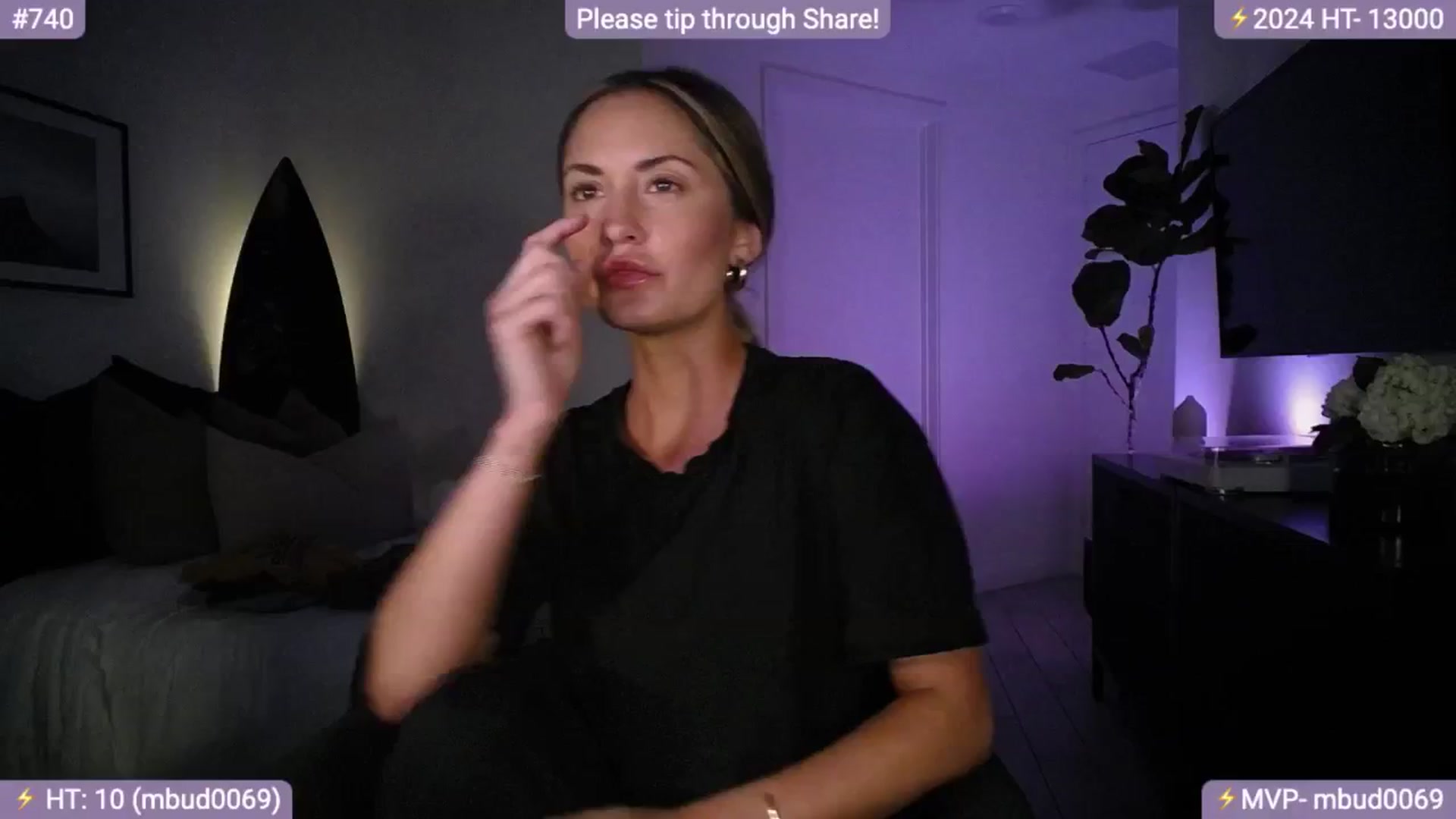 Gallery image thumbnail from AlanaWylde's myfreecams stream on, 05/03/2024, 06:30 image 2 of 20