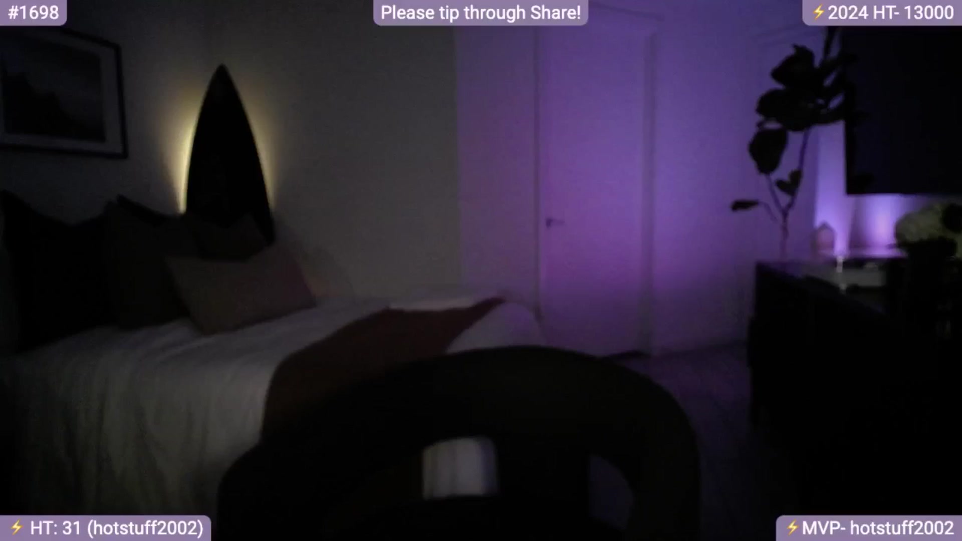 Gallery image thumbnail from AlanaWylde's myfreecams stream on, 05/06/2024, 02:19 image 3 of 20
