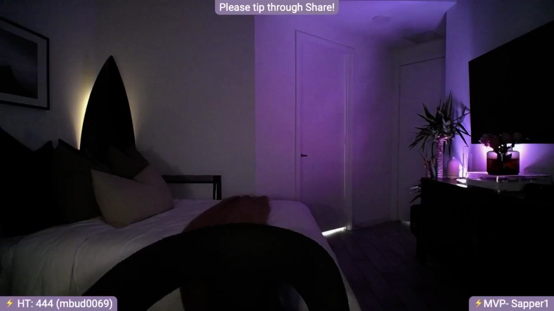Gallery image thumbnail from AlanaWylde's myfreecams stream on, 06/18/2024, 08:31 image 9 of 20