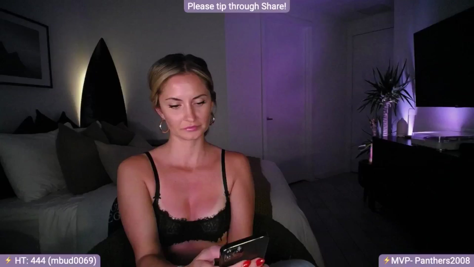 Gallery image thumbnail from AlanaWylde's myfreecams stream on, 06/28/2024, 04:35 image 15 of 20