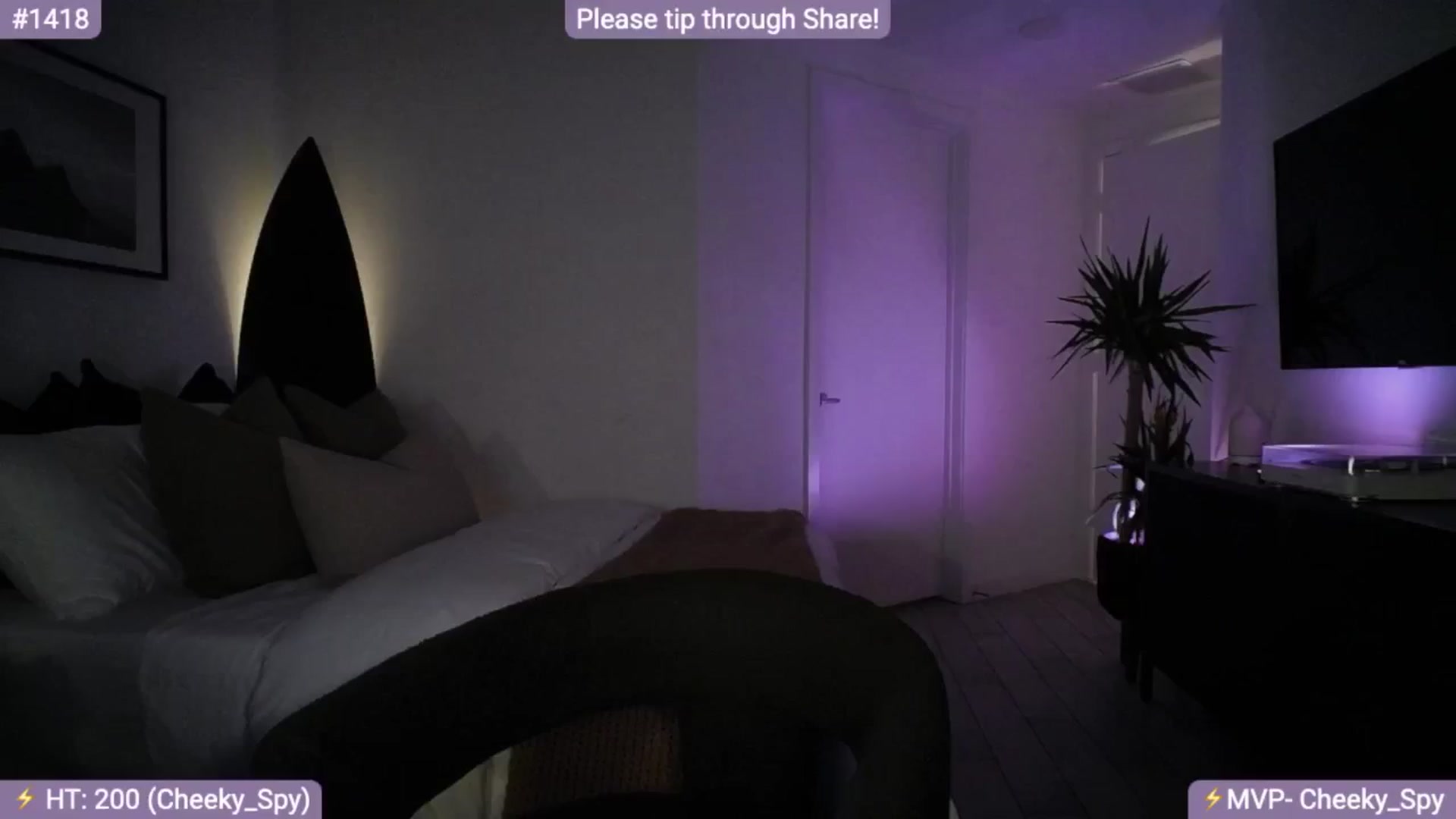 Gallery image thumbnail from AlanaWylde's myfreecams stream on, 07/18/2024, 04:08 image 12 of 20