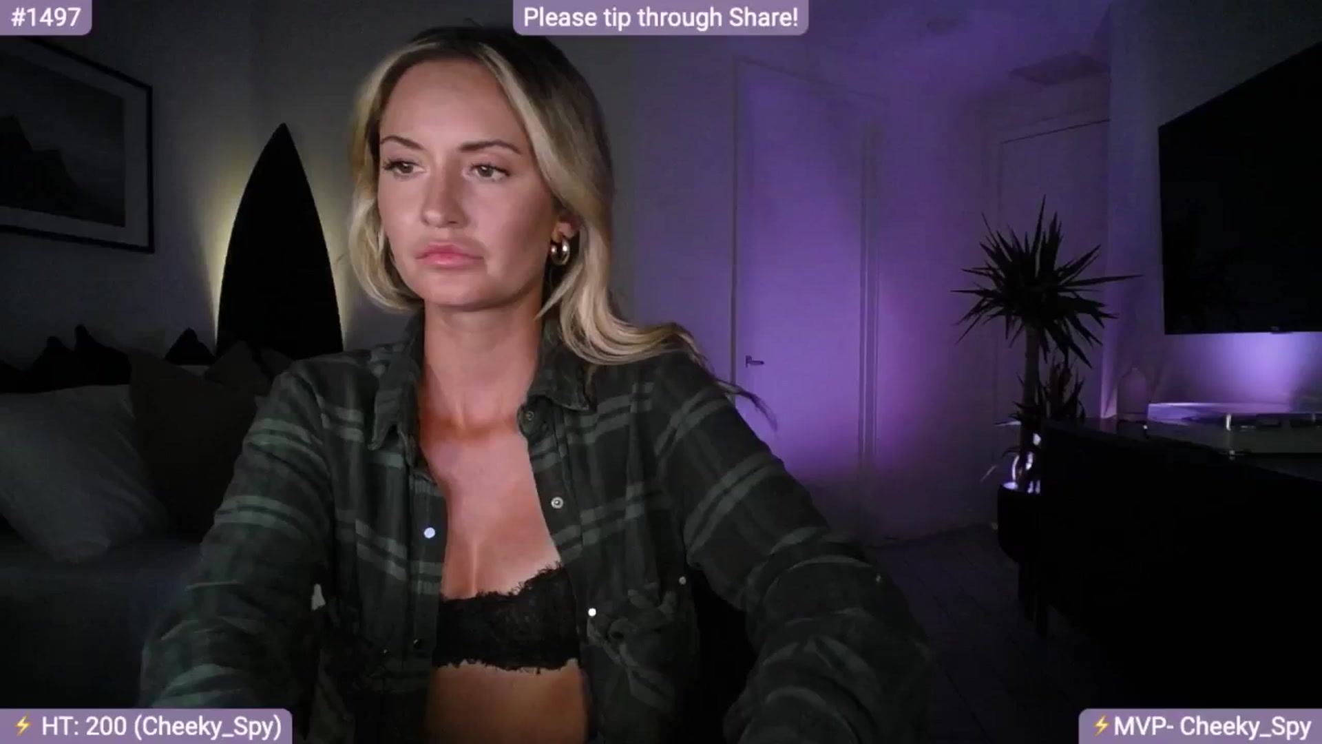 Gallery image thumbnail from AlanaWylde's myfreecams stream on, 07/18/2024, 04:08 image 6 of 20