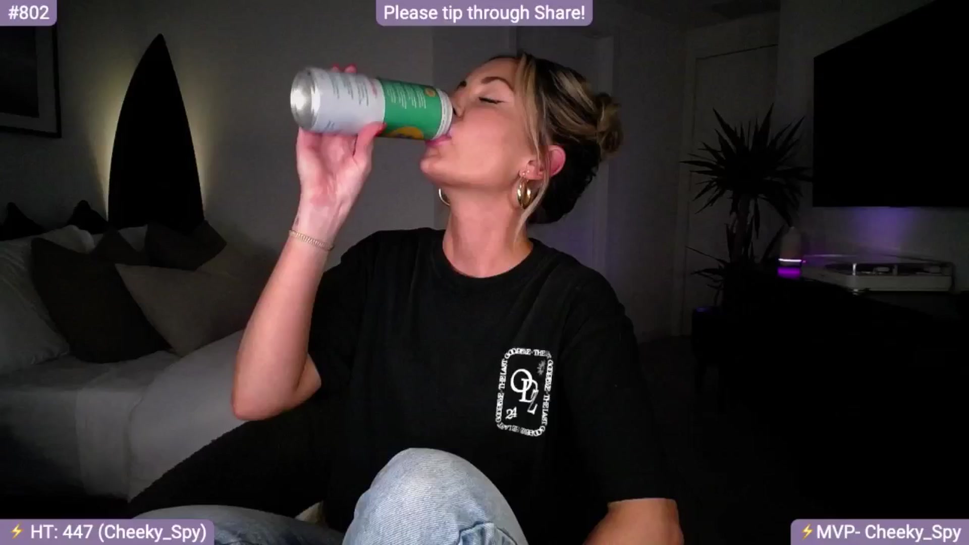 Gallery image thumbnail from AlanaWylde's myfreecams stream on, 08/18/2024, 05:35 image 4 of 20