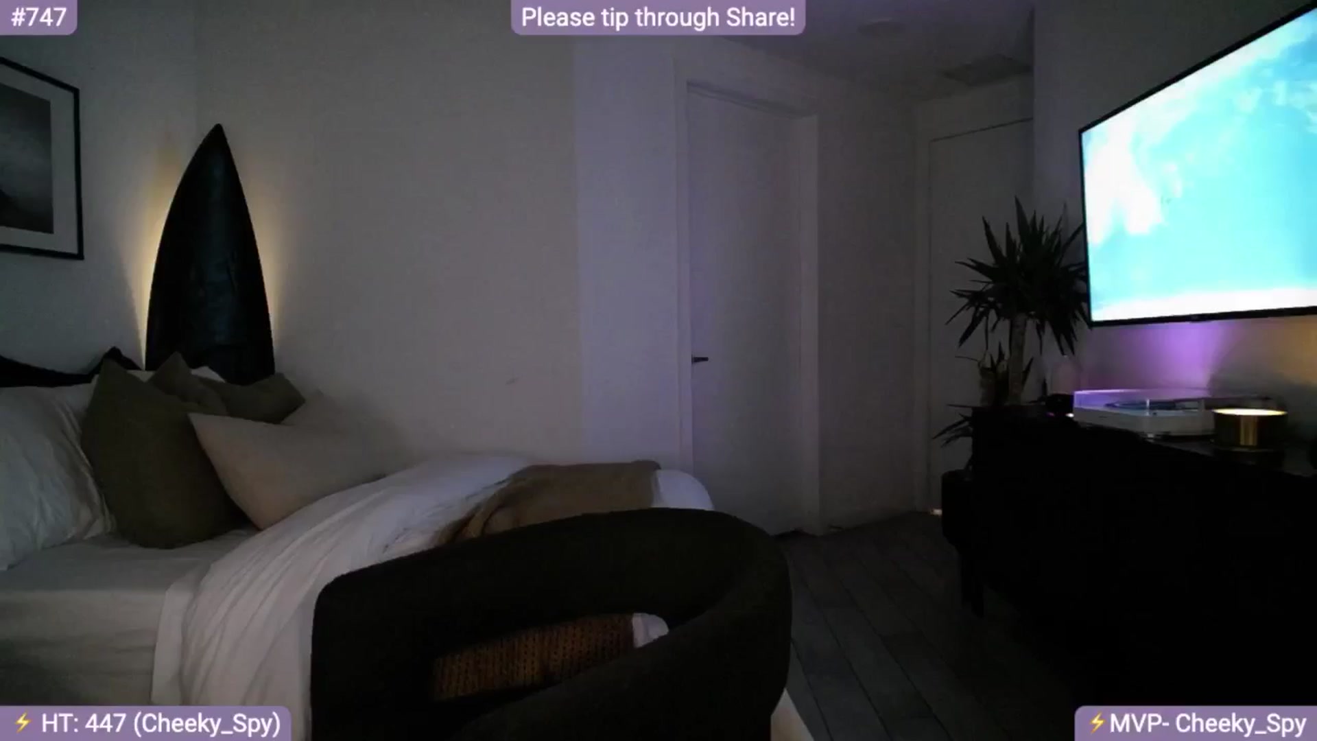 Gallery image thumbnail from AlanaWylde's myfreecams stream on, 09/02/2024, 06:21 image 9 of 20