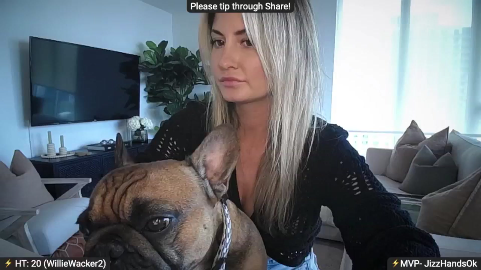 Gallery image thumbnail from AlanaWylde's myfreecams stream on, 09/17/2024, 21:00 image 19 of 20