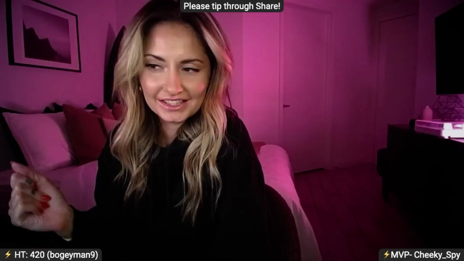 Gallery image thumbnail from AlanaWylde's myfreecams stream on, 10/06/2024, 07:11 image 1 of 20