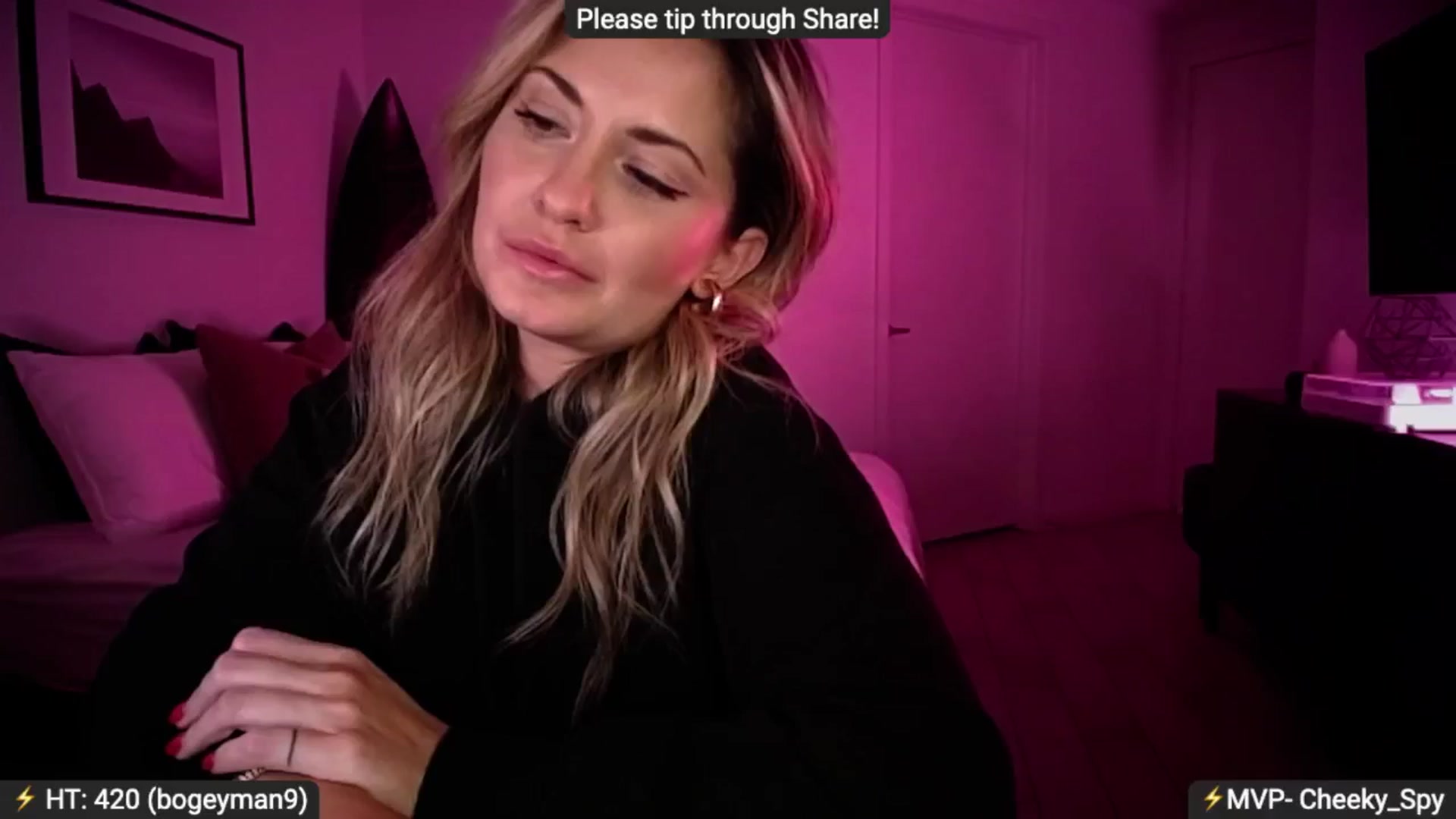 Gallery image thumbnail from AlanaWylde's myfreecams stream on, 10/06/2024, 07:11 image 13 of 20