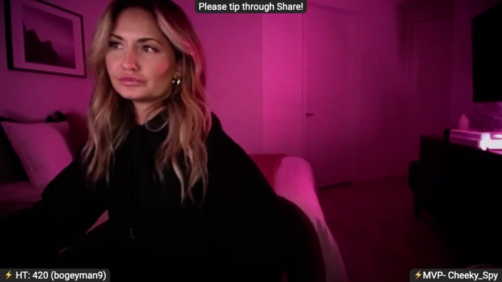 Gallery image thumbnail from AlanaWylde's myfreecams stream on, 10/06/2024, 07:11 image 4 of 20
