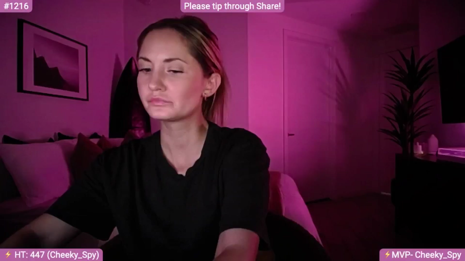 Gallery image thumbnail from AlanaWylde's myfreecams stream on, 11/08/2024, 06:13 image 9 of 20