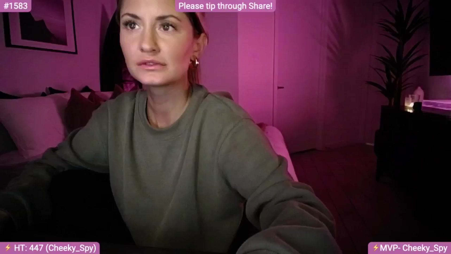 Gallery image thumbnail from AlanaWylde's myfreecams stream on, 11/15/2024, 05:35 image 12 of 20