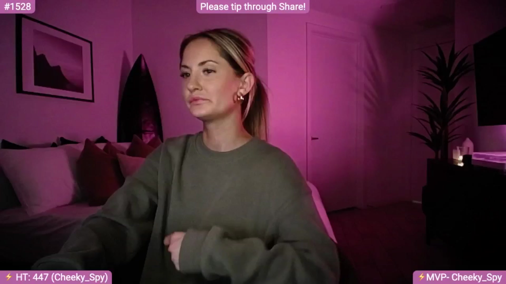 Gallery image thumbnail from AlanaWylde's myfreecams stream on, 11/15/2024, 05:35 image 14 of 20