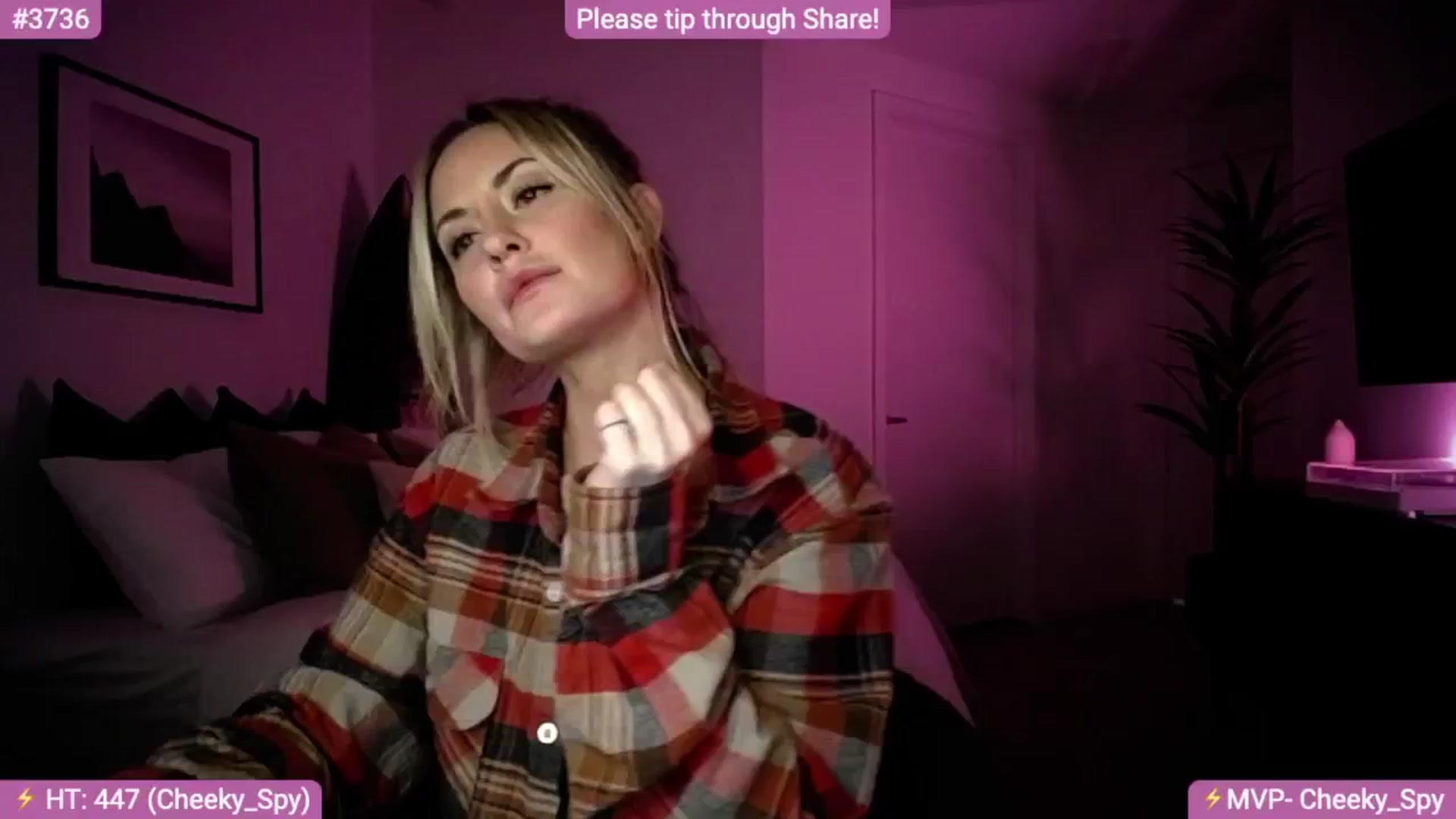 Gallery image thumbnail from AlanaWylde's myfreecams stream on, 12/14/2024, 06:50 image 10 of 20