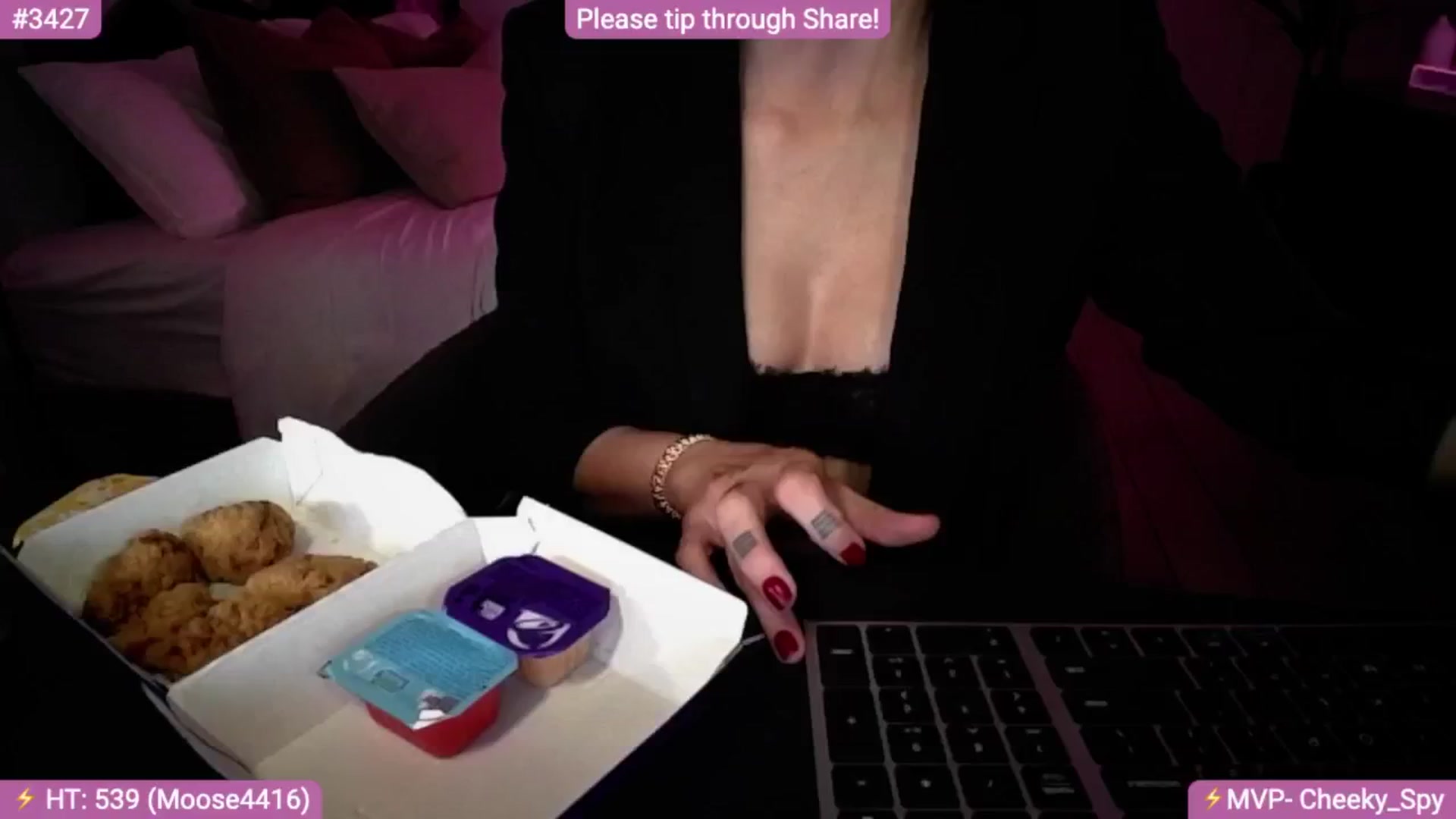 Gallery image thumbnail from AlanaWylde's myfreecams stream on, 12/21/2024, 06:51 image 4 of 20