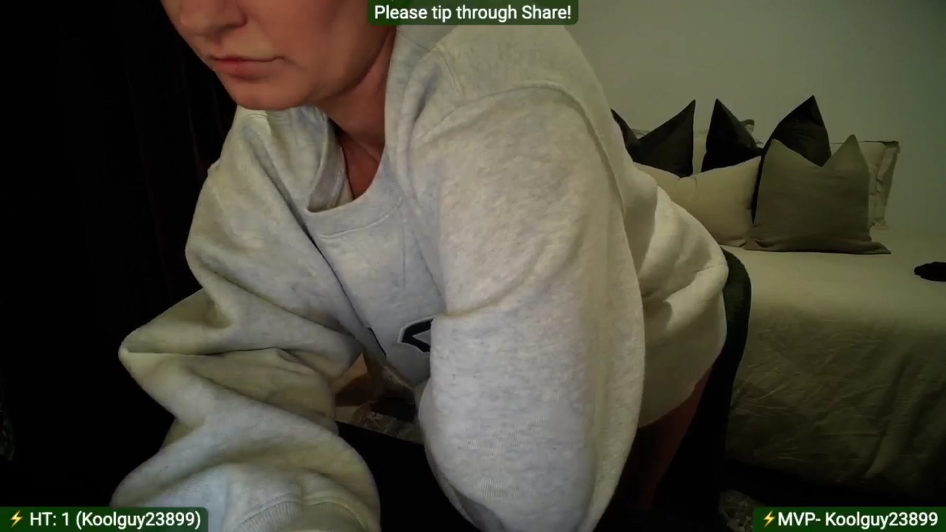 Gallery image thumbnail from AlanaWylde's myfreecams stream on, 07/05/2025, 07:29 image 6 of 20
