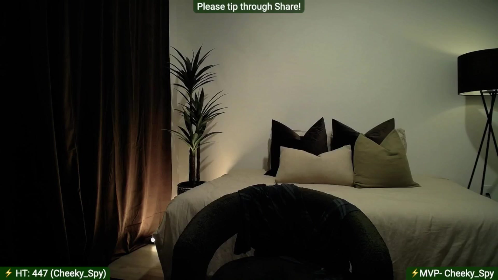 Gallery image thumbnail from AlanaWylde's myfreecams stream on, 07/12/2025, 06:23 image 16 of 20