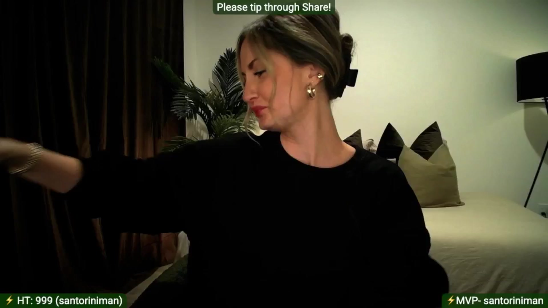 Gallery image thumbnail from AlanaWylde's myfreecams stream on, 07/17/2025, 04:52 image 11 of 20