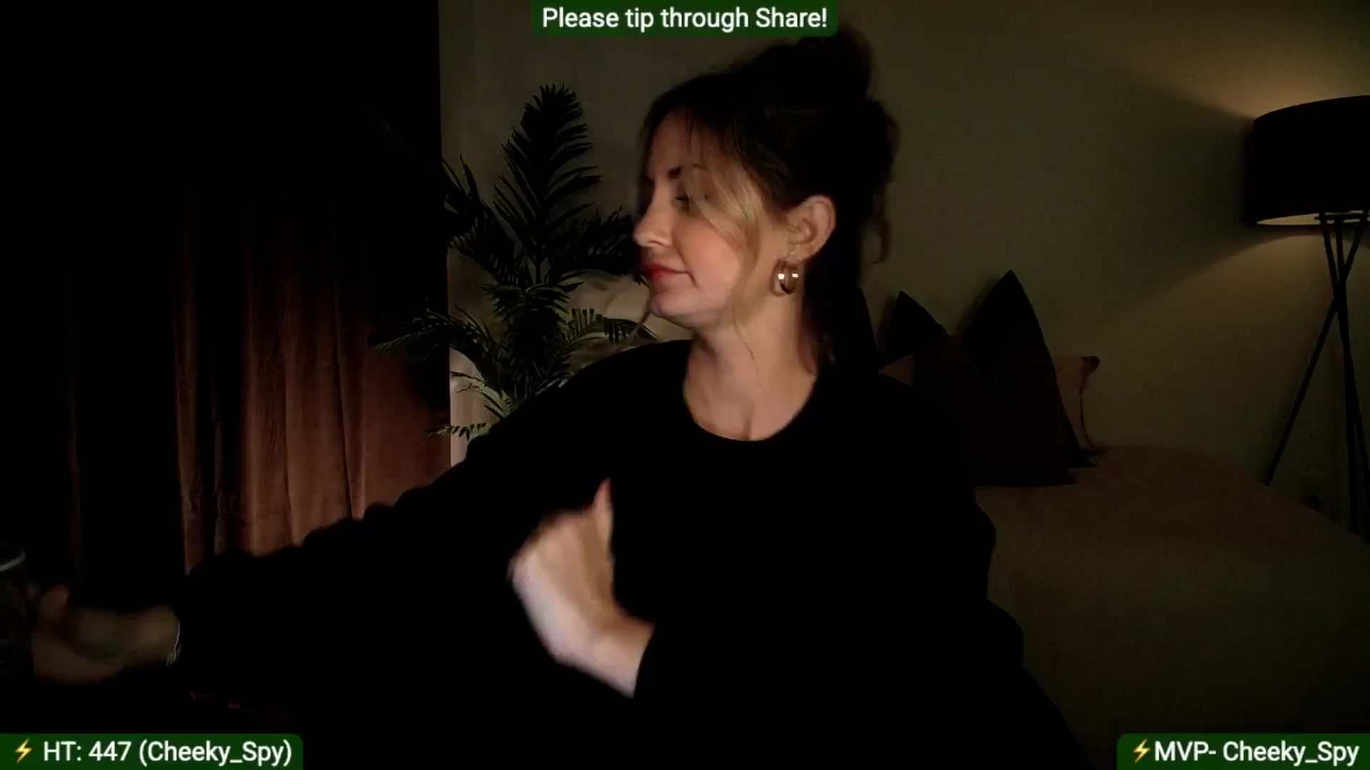 Gallery image thumbnail from AlanaWylde's myfreecams stream on, 07/25/2025, 06:35 image 11 of 20