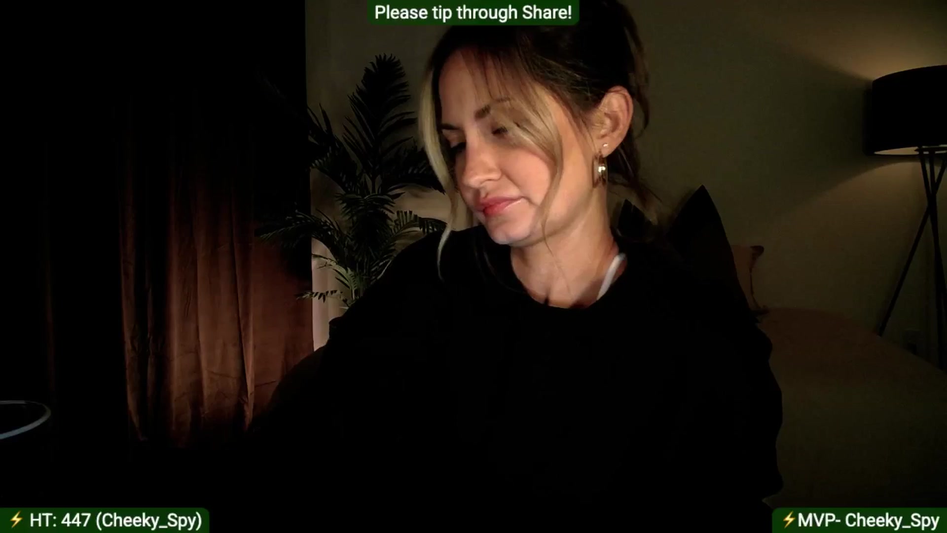 Gallery image thumbnail from AlanaWylde's myfreecams stream on, 07/25/2025, 06:35 image 14 of 20