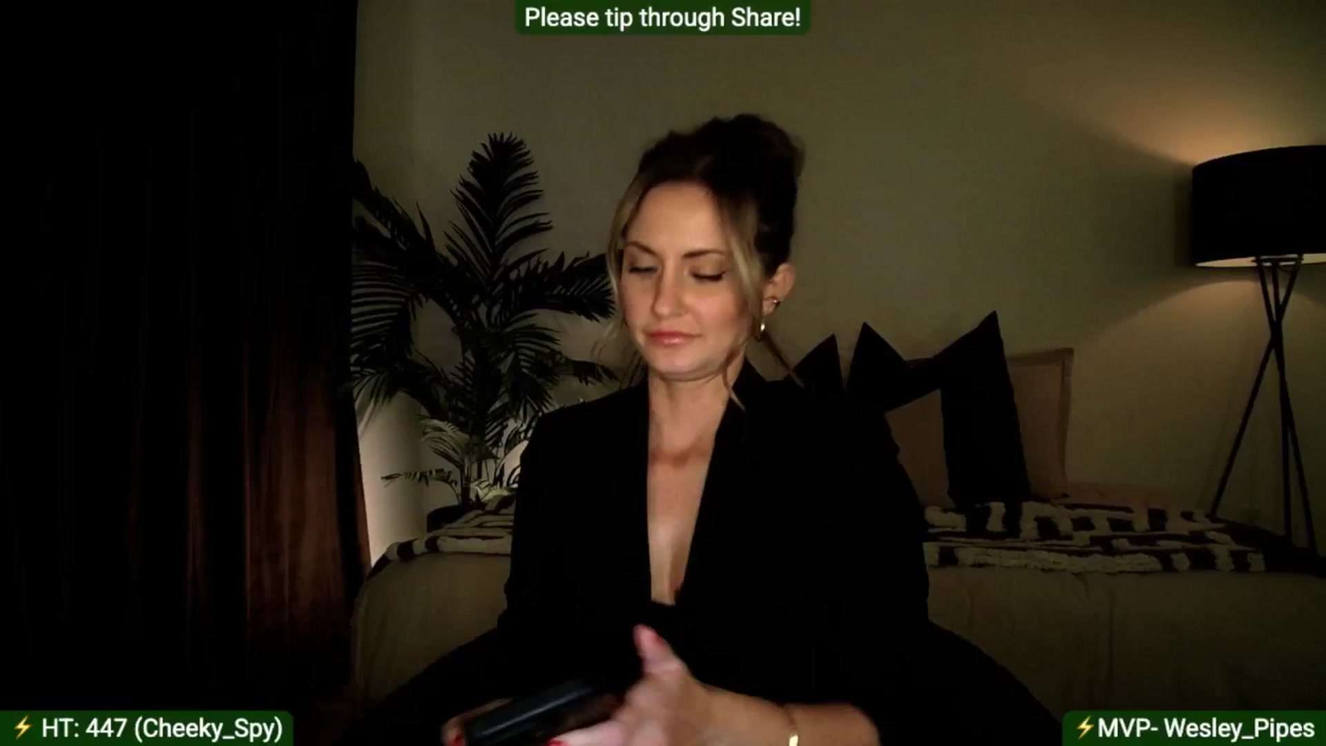 Gallery image thumbnail from AlanaWylde's myfreecams stream on, 08/16/2025, 04:58 image 9 of 20