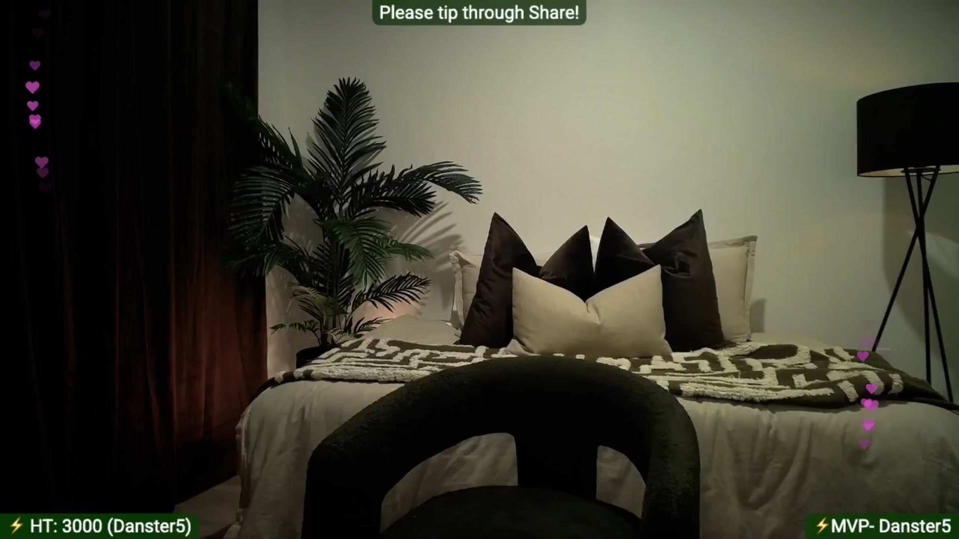 Gallery image thumbnail from AlanaWylde's myfreecams stream on, 08/17/2025, 06:22 image 6 of 20