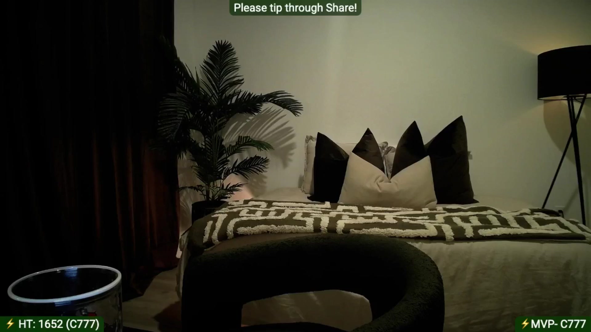 Gallery image thumbnail from AlanaWylde's myfreecams stream on, 09/07/2025, 08:27 image 7 of 20