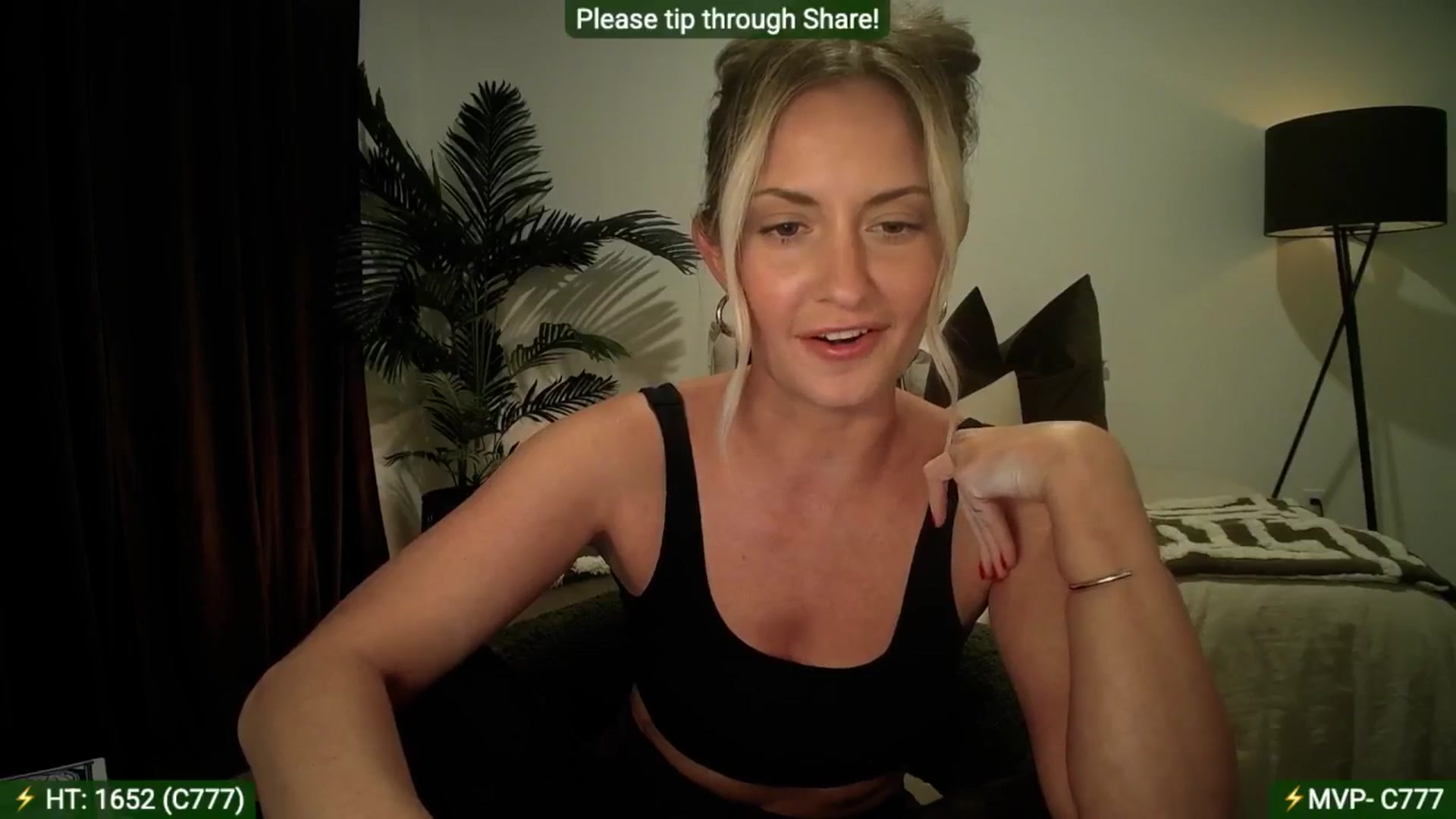 Gallery image thumbnail from AlanaWylde's myfreecams stream on, 09/08/2025, 01:29 image 18 of 20