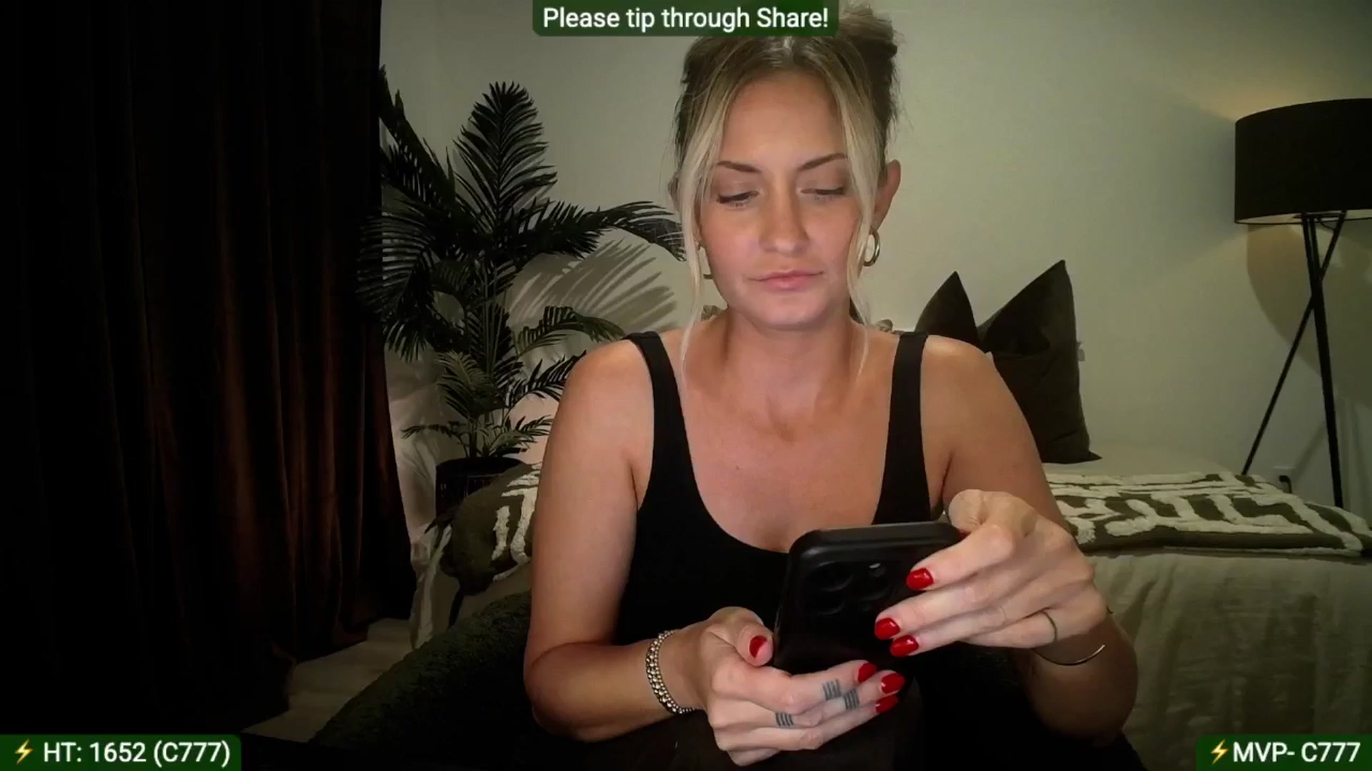 Gallery image thumbnail from AlanaWylde's myfreecams stream on, 09/08/2025, 02:51 image 9 of 20