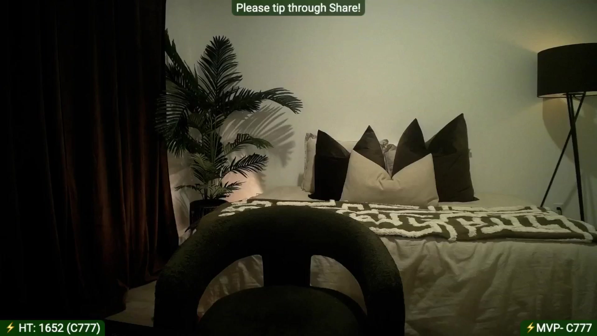 Gallery image thumbnail from AlanaWylde's myfreecams stream on, 09/08/2025, 02:51 image 14 of 20