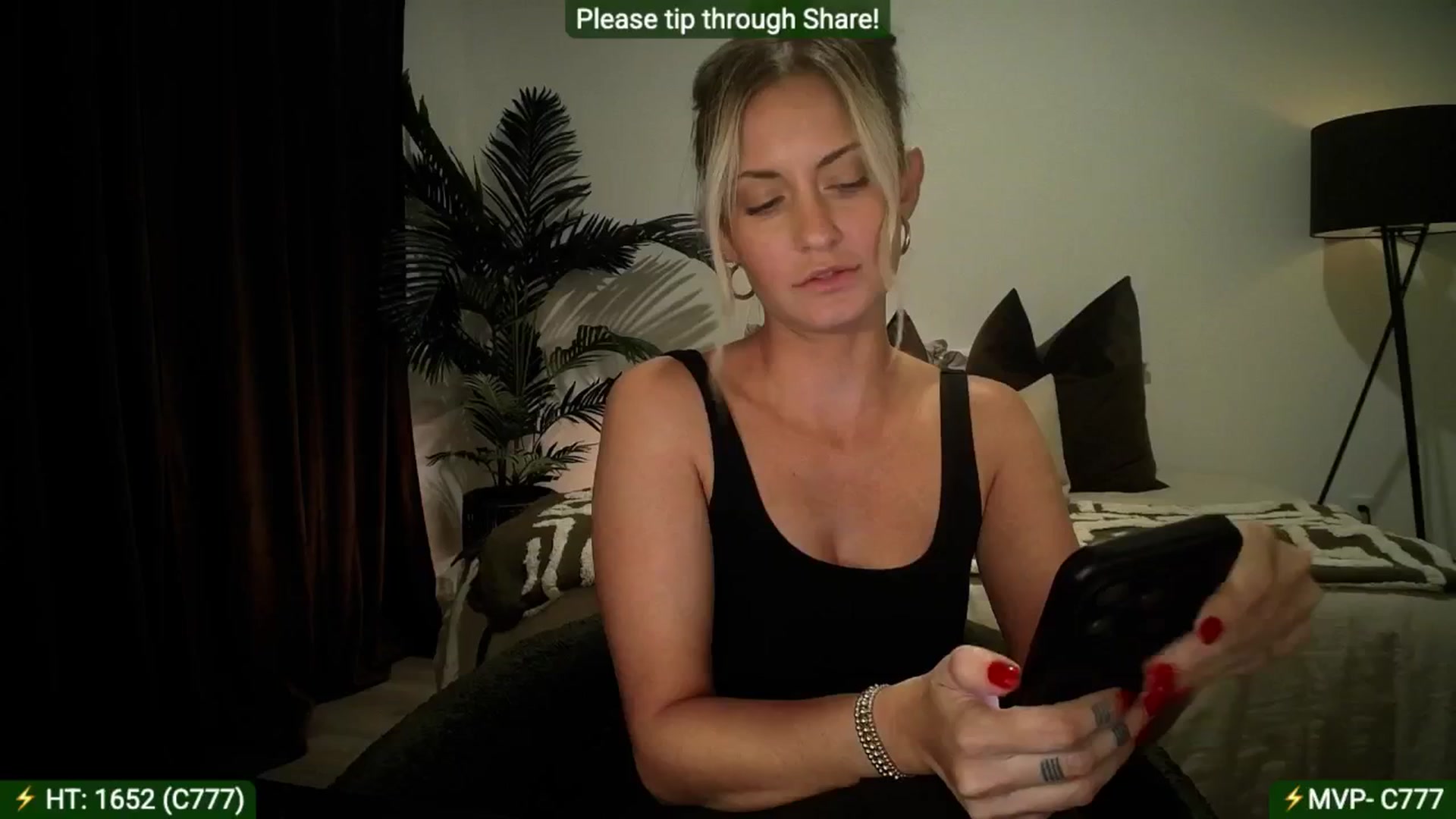 Gallery image thumbnail from AlanaWylde's myfreecams stream on, 09/08/2025, 02:51 image 8 of 20