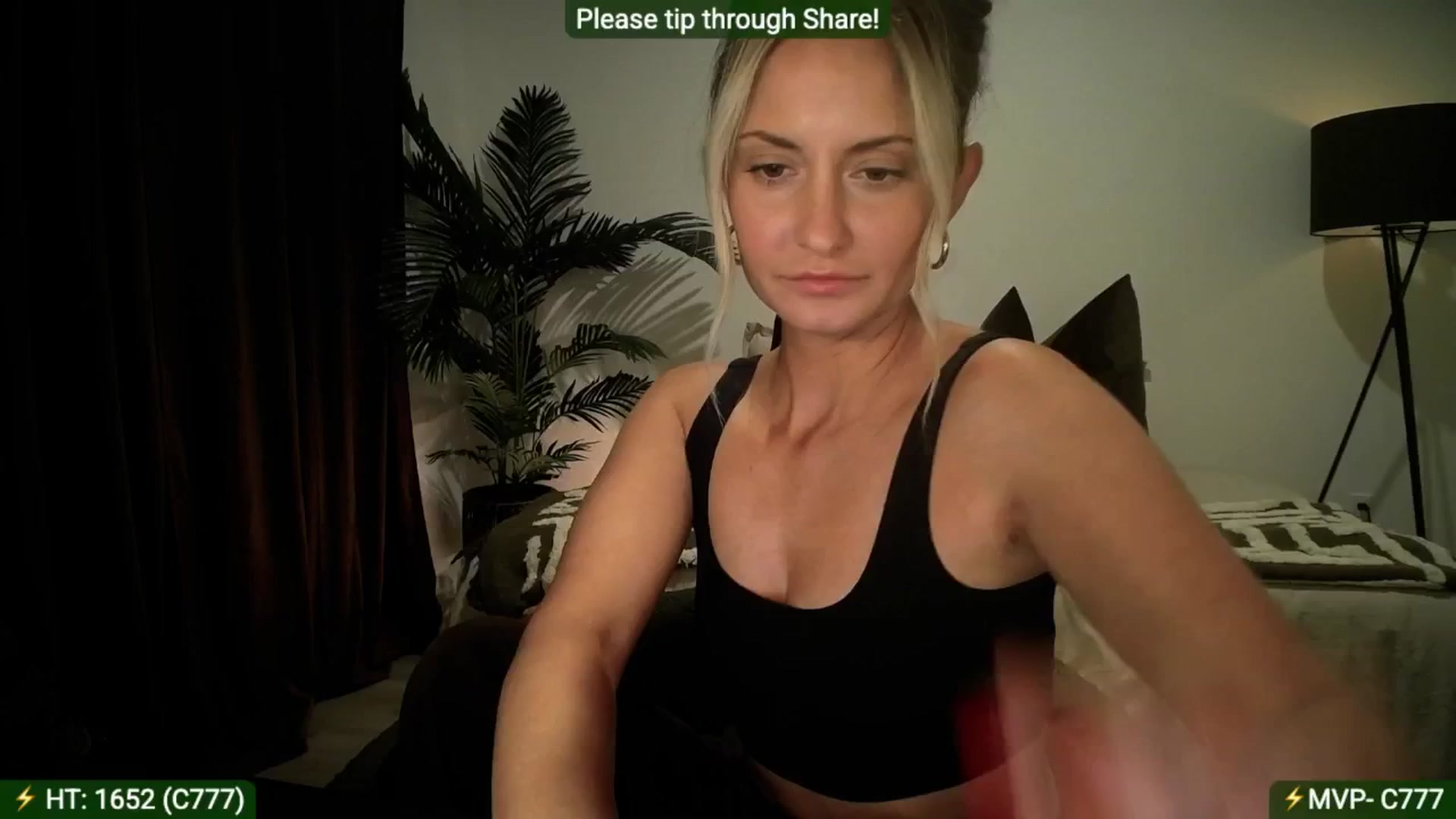 Gallery image thumbnail from AlanaWylde's myfreecams stream on, 09/08/2025, 02:51 image 11 of 20