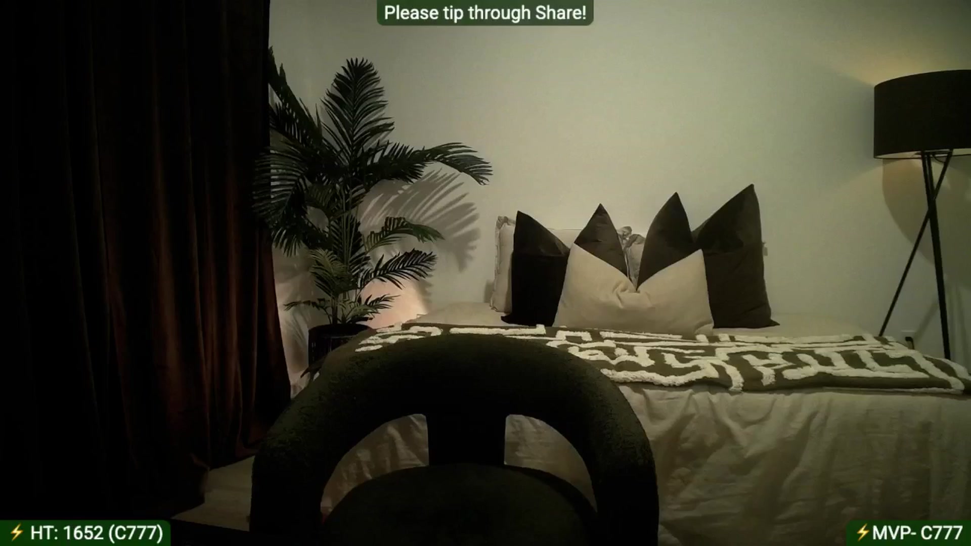 Gallery image thumbnail from AlanaWylde's myfreecams stream on, 09/08/2025, 02:51 image 15 of 20