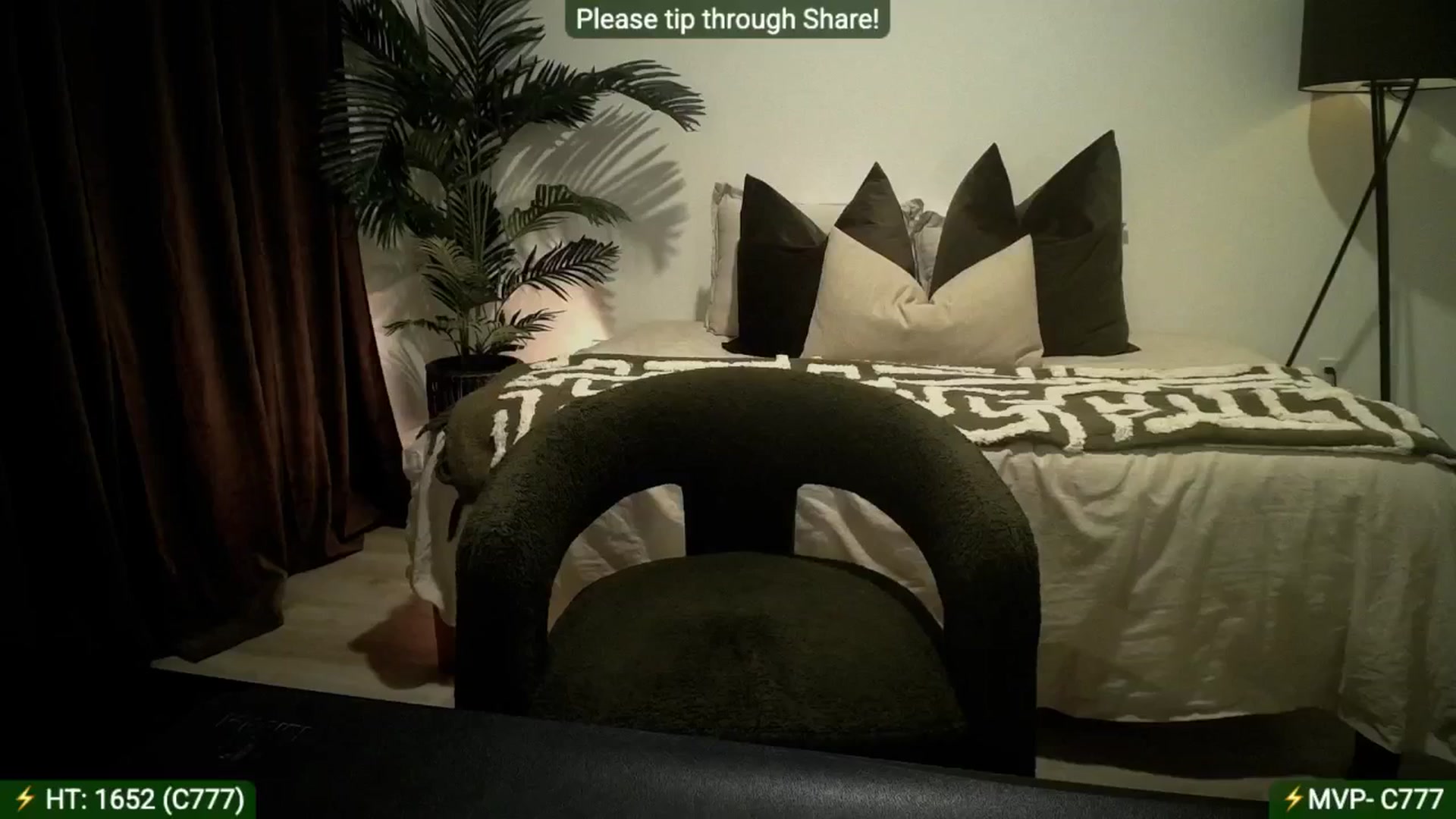 Gallery image thumbnail from AlanaWylde's myfreecams stream on, 09/08/2025, 04:45 image 20 of 20