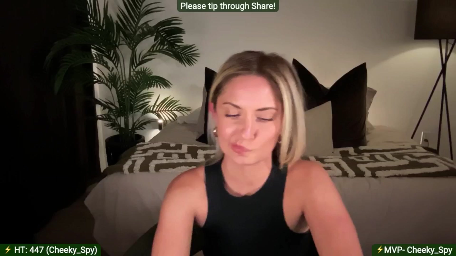 Gallery image thumbnail from AlanaWylde's myfreecams stream on, 09/19/2025, 05:57 image 5 of 20