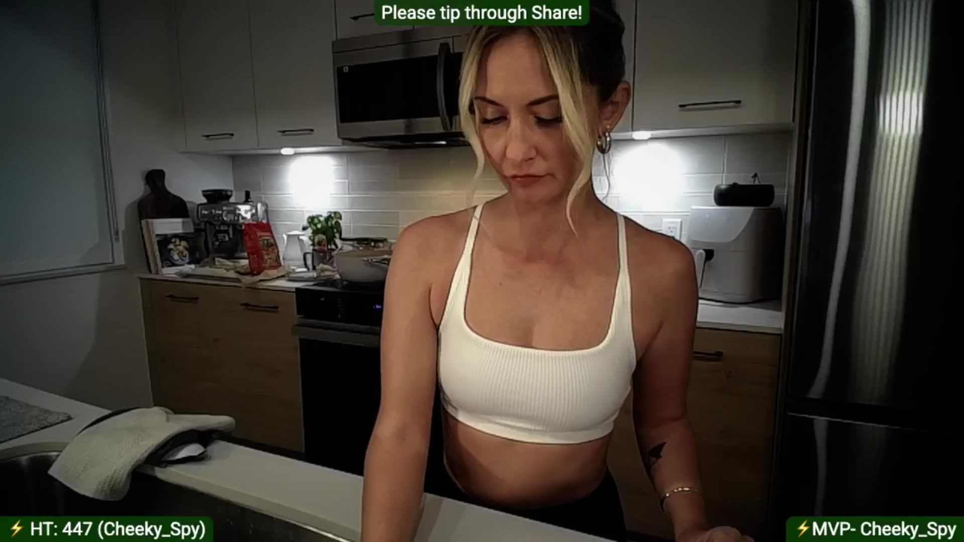 Gallery image thumbnail from AlanaWylde's myfreecams stream on, 09/21/2025, 21:34 image 19 of 20
