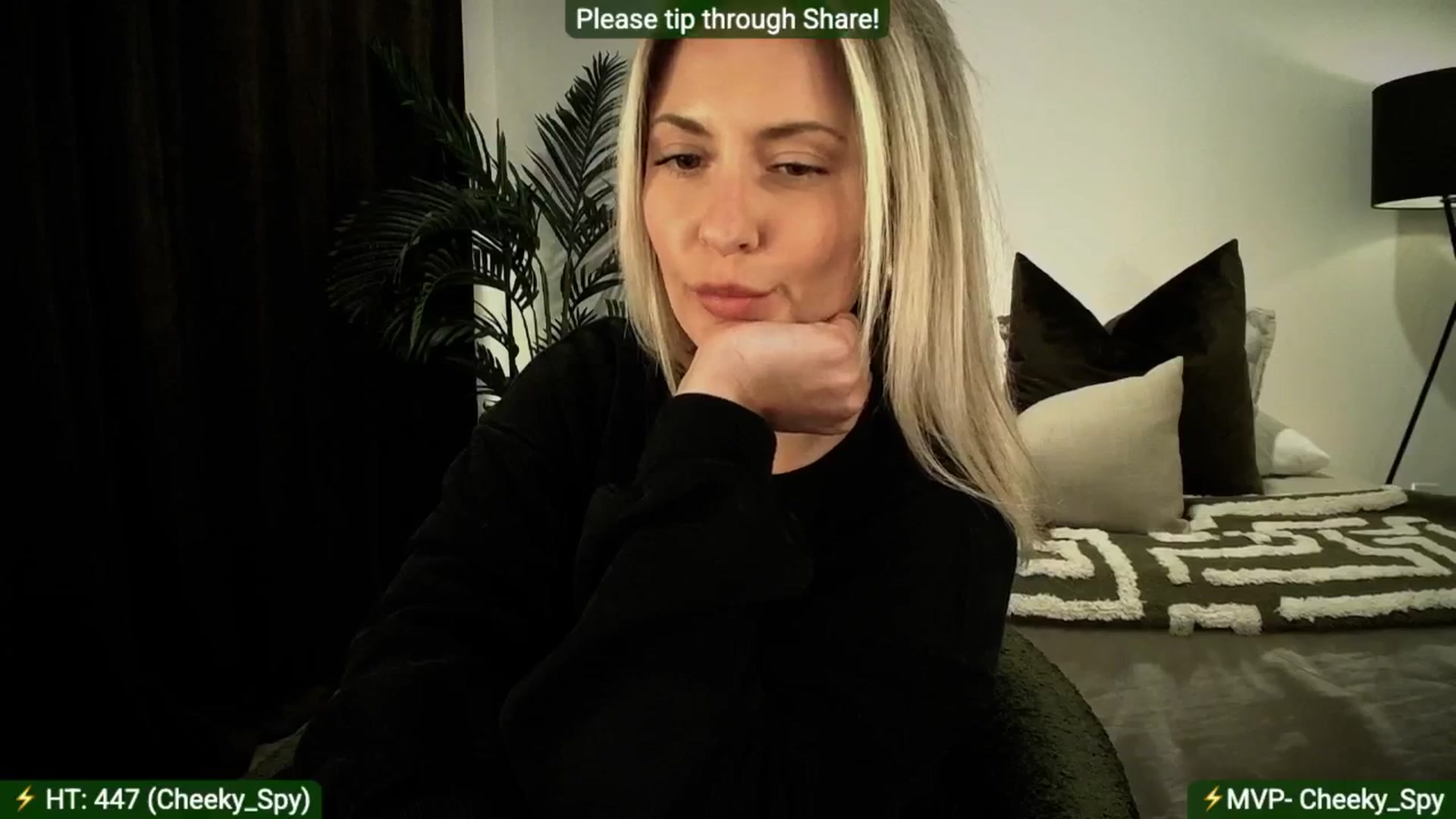 Gallery image thumbnail from AlanaWylde's myfreecams stream on, 09/26/2025, 04:10 image 9 of 20