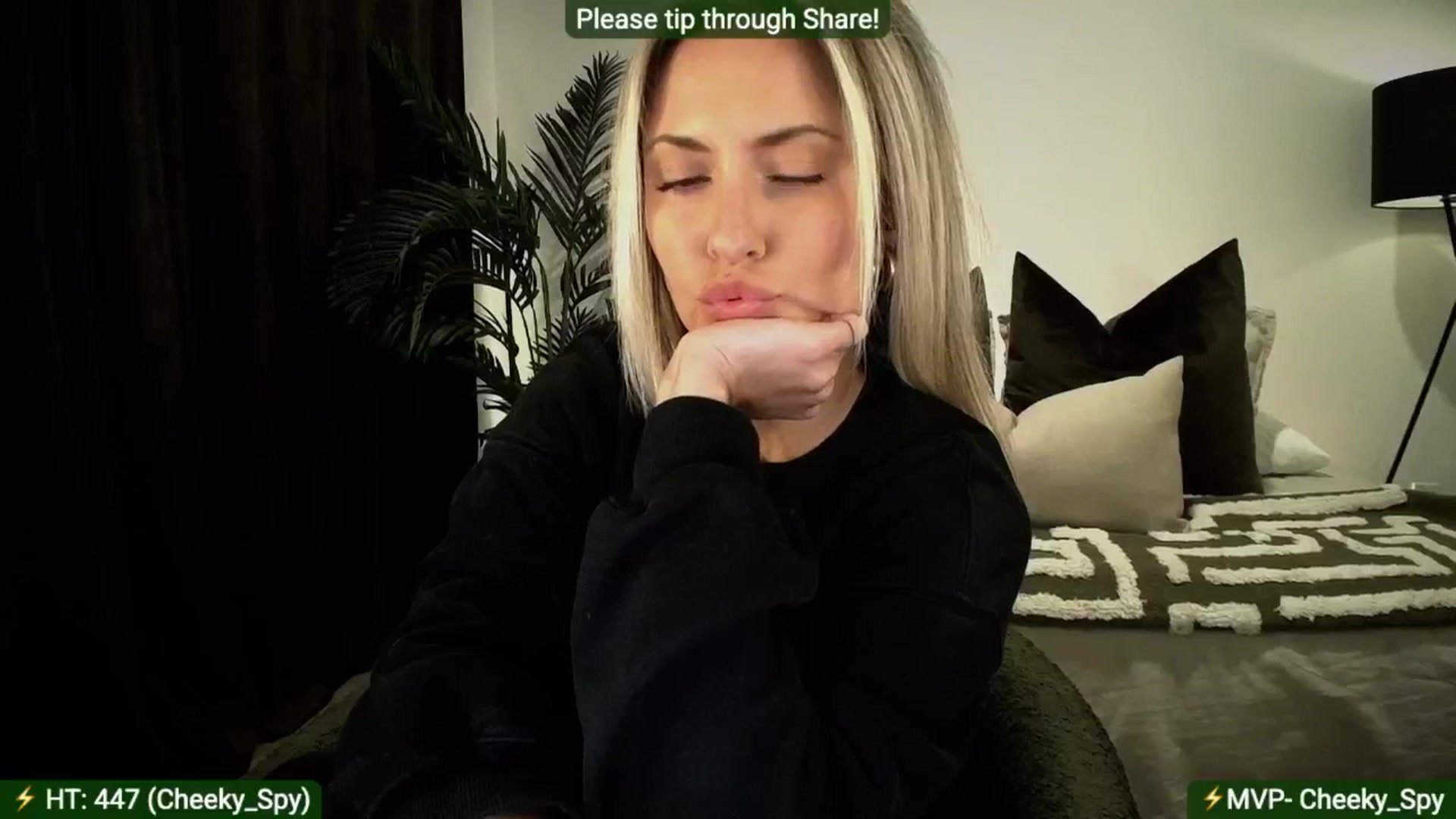 Gallery image thumbnail from AlanaWylde's myfreecams stream on, 09/26/2025, 04:10 image 11 of 20