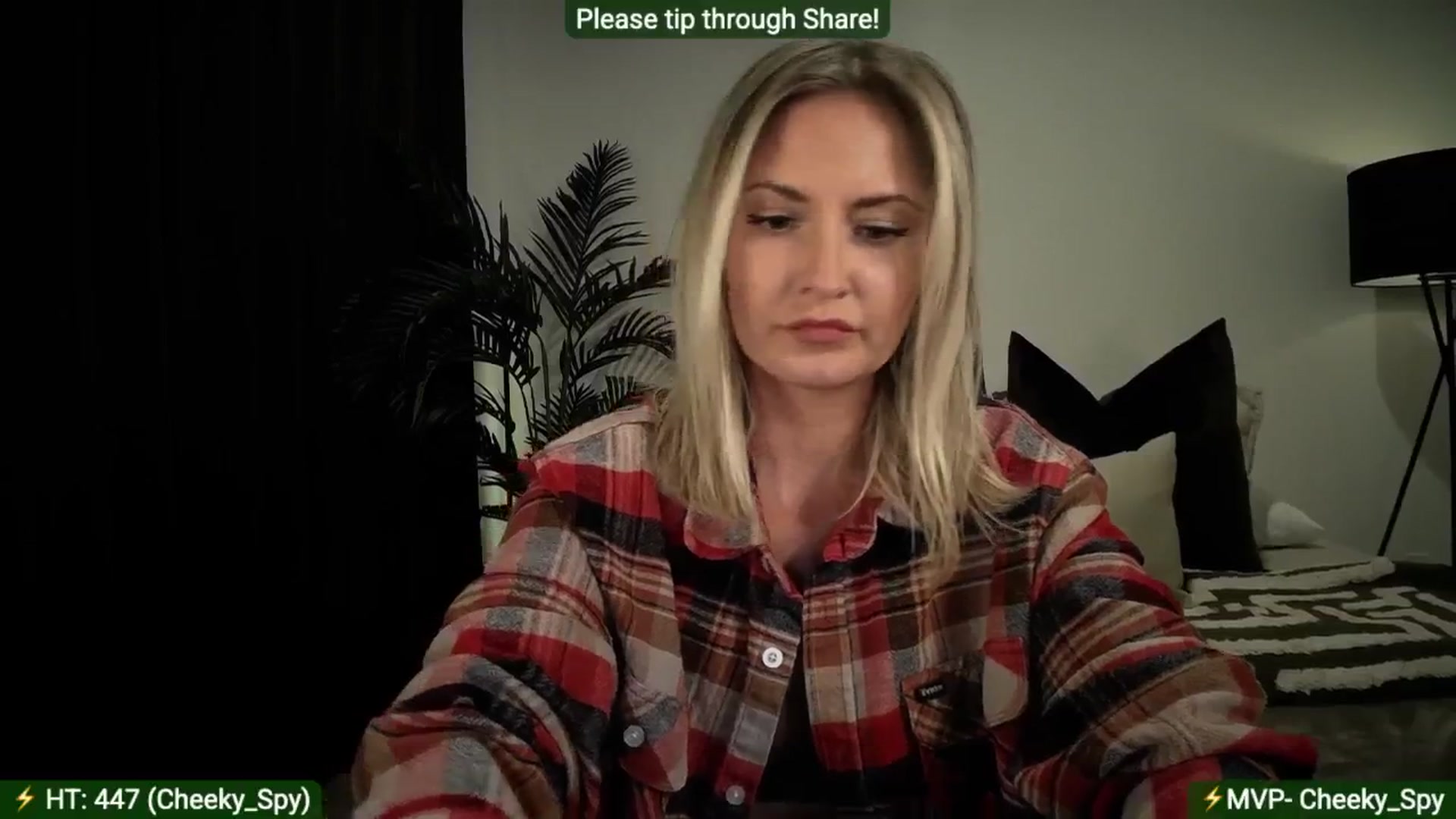 Gallery image thumbnail from AlanaWylde's myfreecams stream on, 09/27/2025, 04:10 image 4 of 20