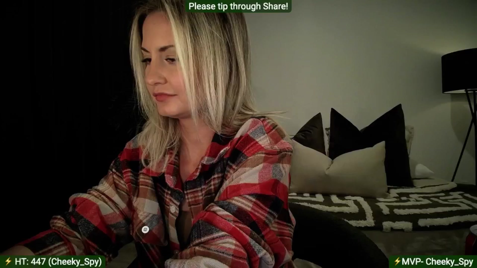Gallery image thumbnail from AlanaWylde's myfreecams stream on, 09/27/2025, 04:10 image 2 of 20