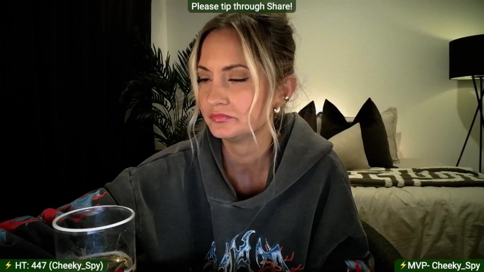 Gallery image thumbnail from AlanaWylde's myfreecams stream on, 10/05/2025, 05:11 image 19 of 20