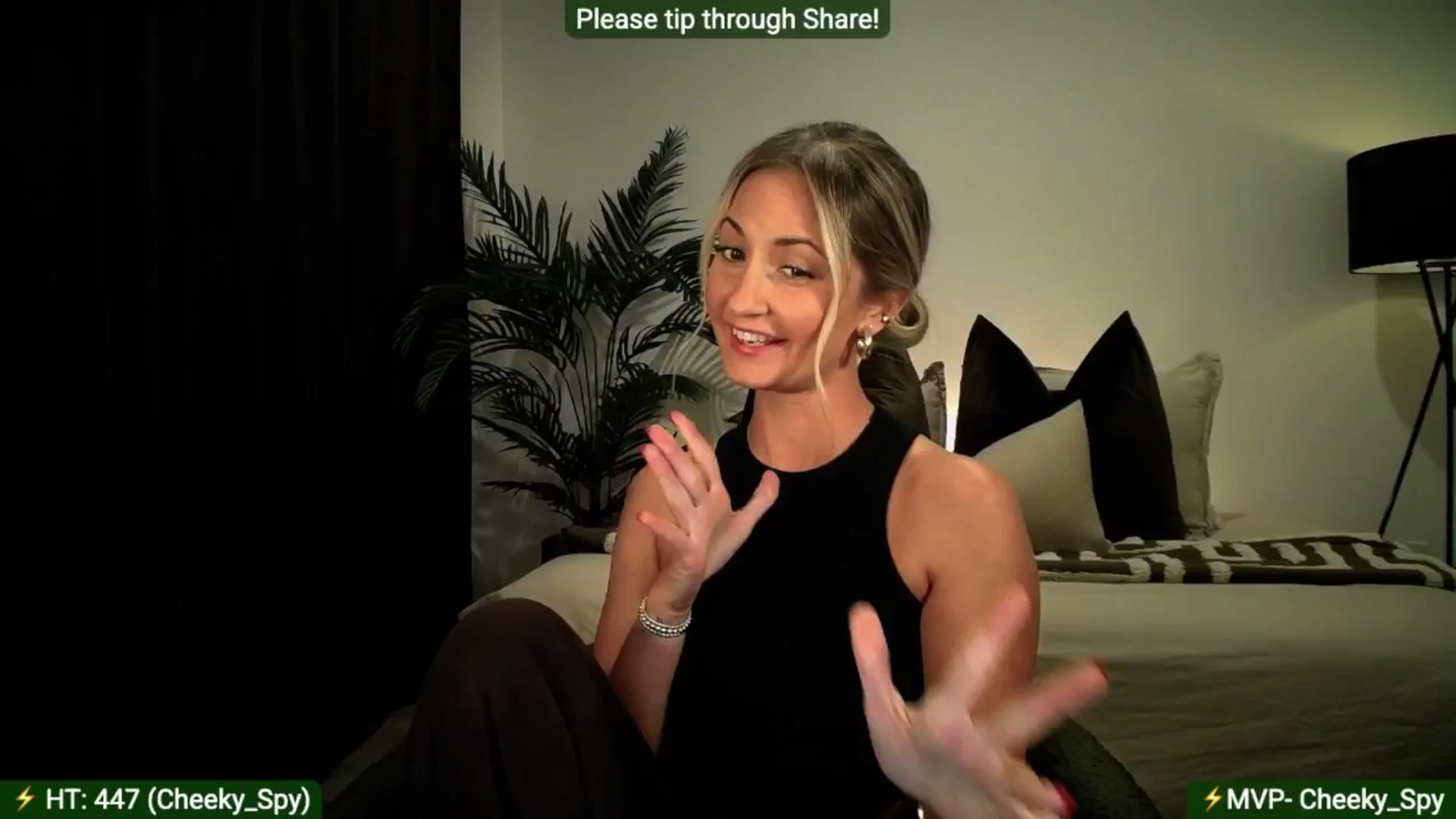 Gallery image thumbnail from AlanaWylde's myfreecams stream on, 10/06/2025, 24:01 image 5 of 20