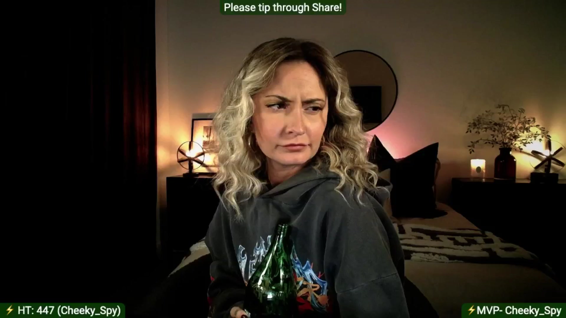 Gallery image thumbnail from AlanaWylde's myfreecams stream on, 11/06/2025, 05:02 image 9 of 20