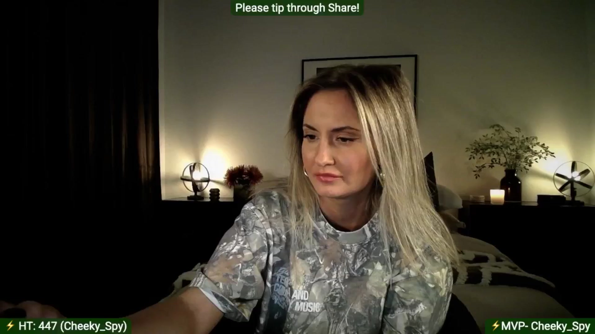 Gallery image thumbnail from AlanaWylde's myfreecams stream on, 11/14/2025, 05:16 image 8 of 20