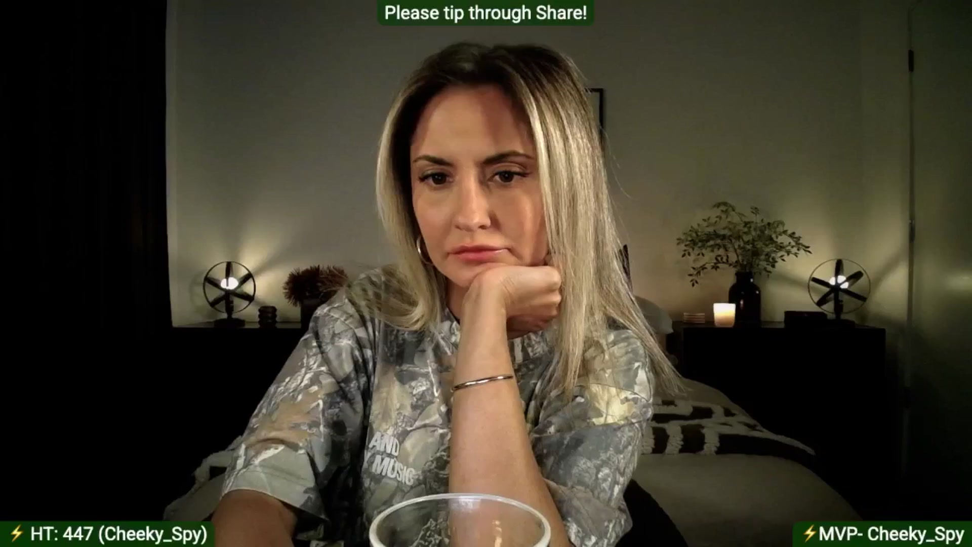 Gallery image thumbnail from AlanaWylde's myfreecams stream on, 11/14/2025, 05:16 image 12 of 20